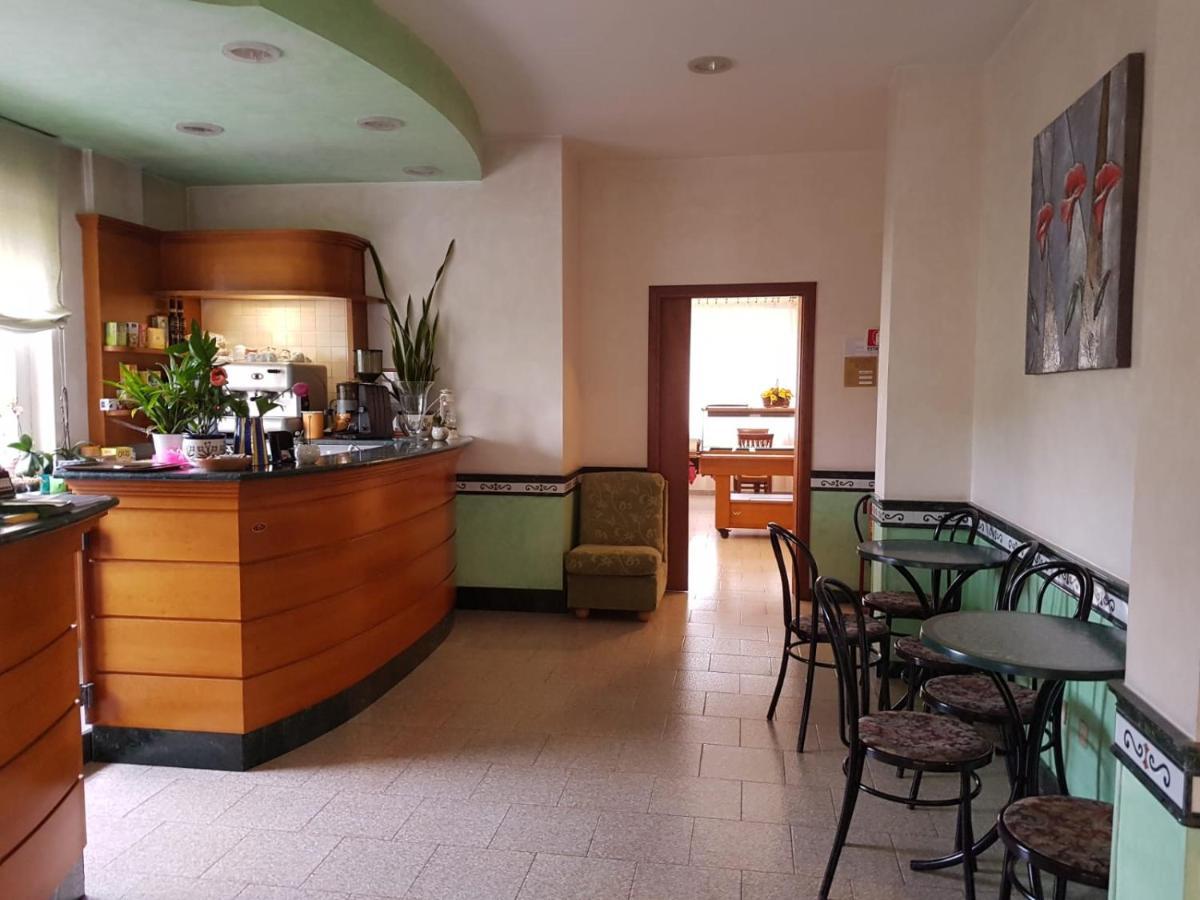Hotel Patrizia Marina di Massa Zewnętrze zdjęcie